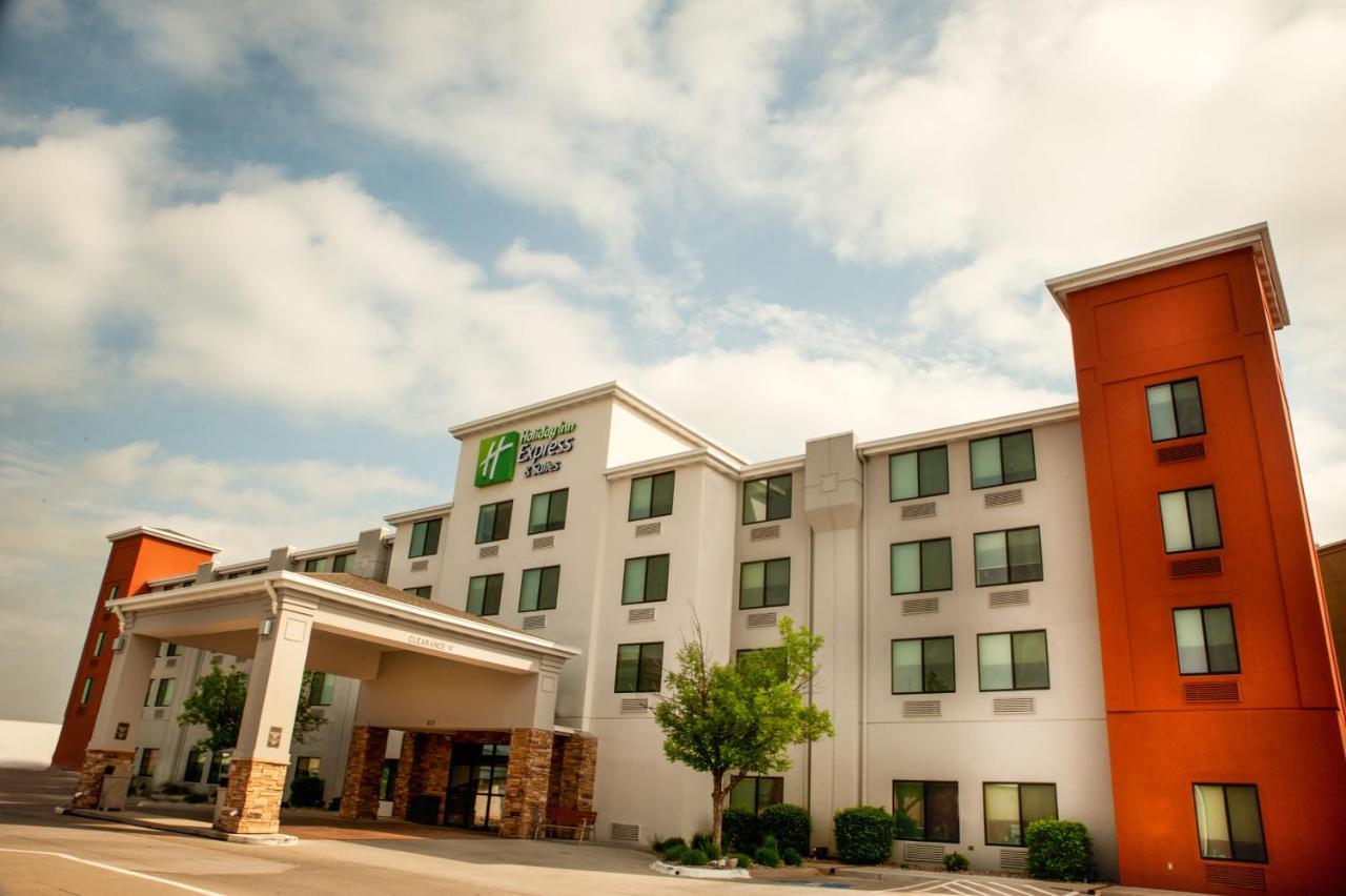 Holiday Inn Express Hotel & Suites Norfolk By Ihg Exterior photo