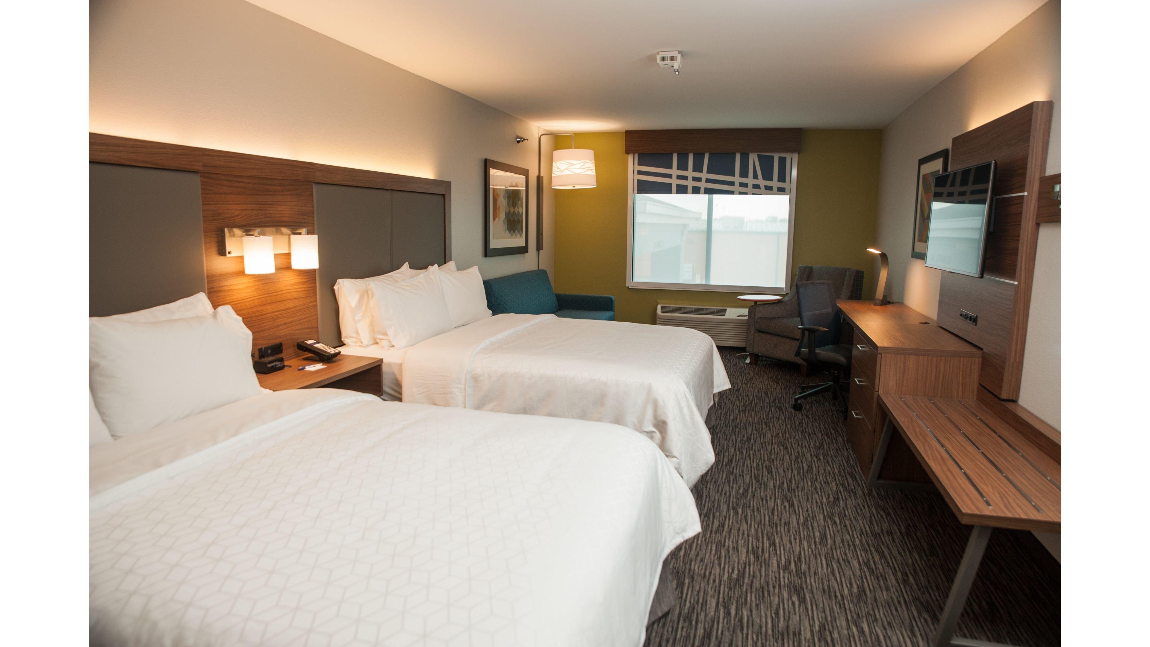 Holiday Inn Express Hotel & Suites Norfolk By Ihg Exterior photo